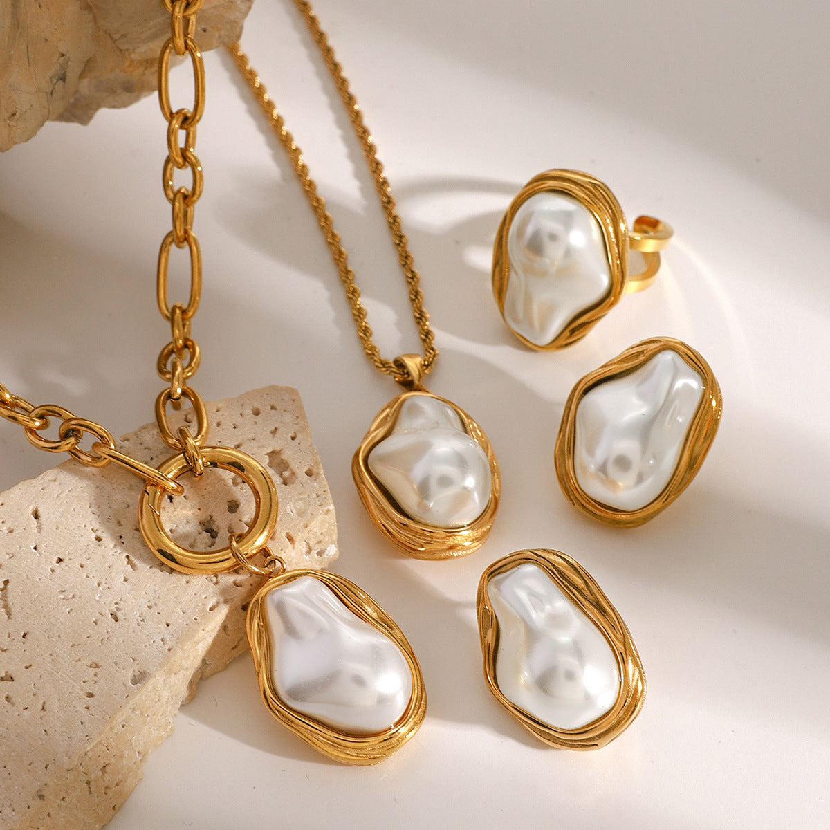 Haloed Baroque Pearl Set