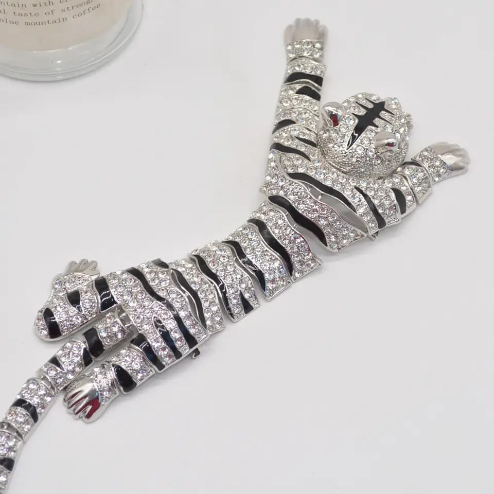 Feline Fervor Brooch