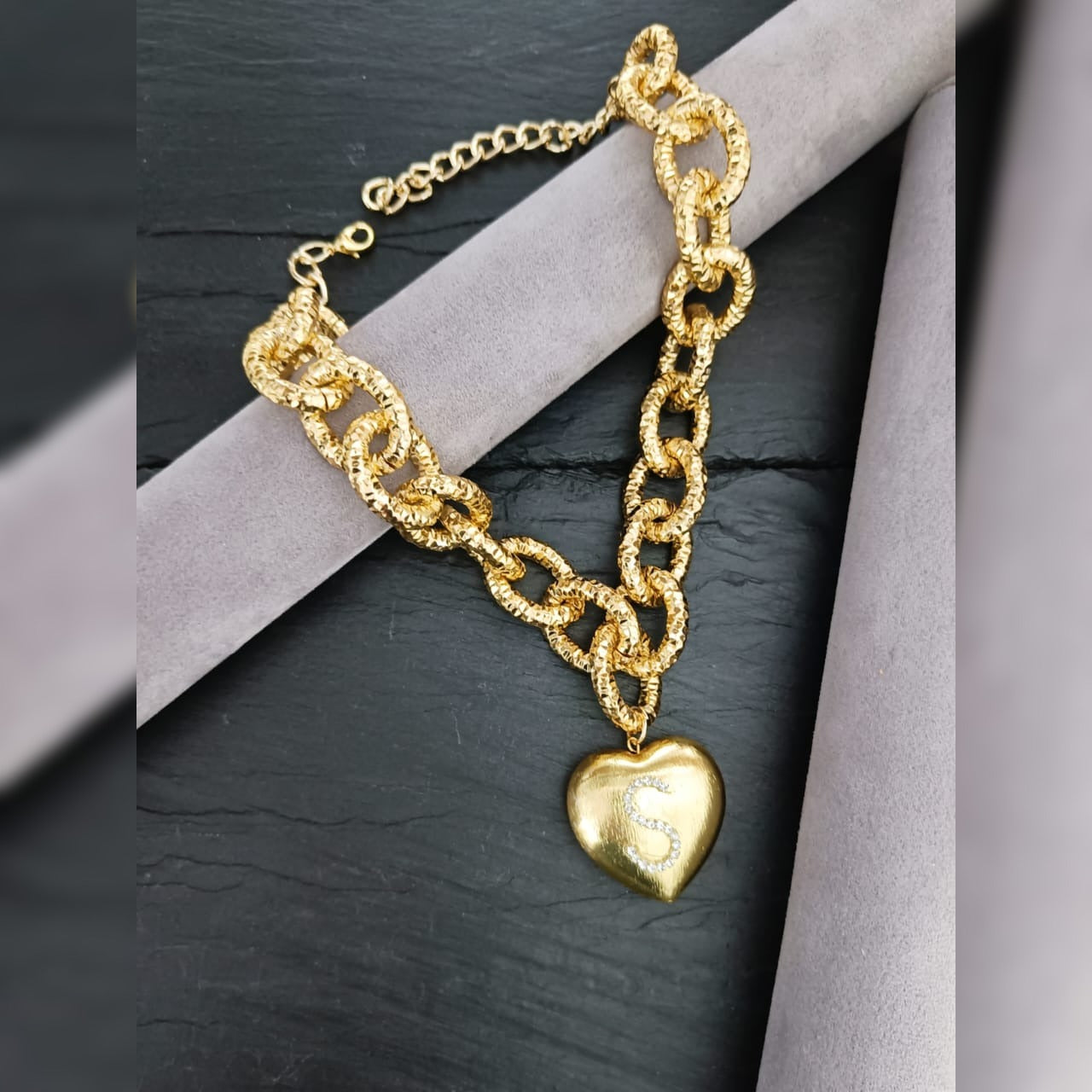 Initial Heart Pendant Neckchain