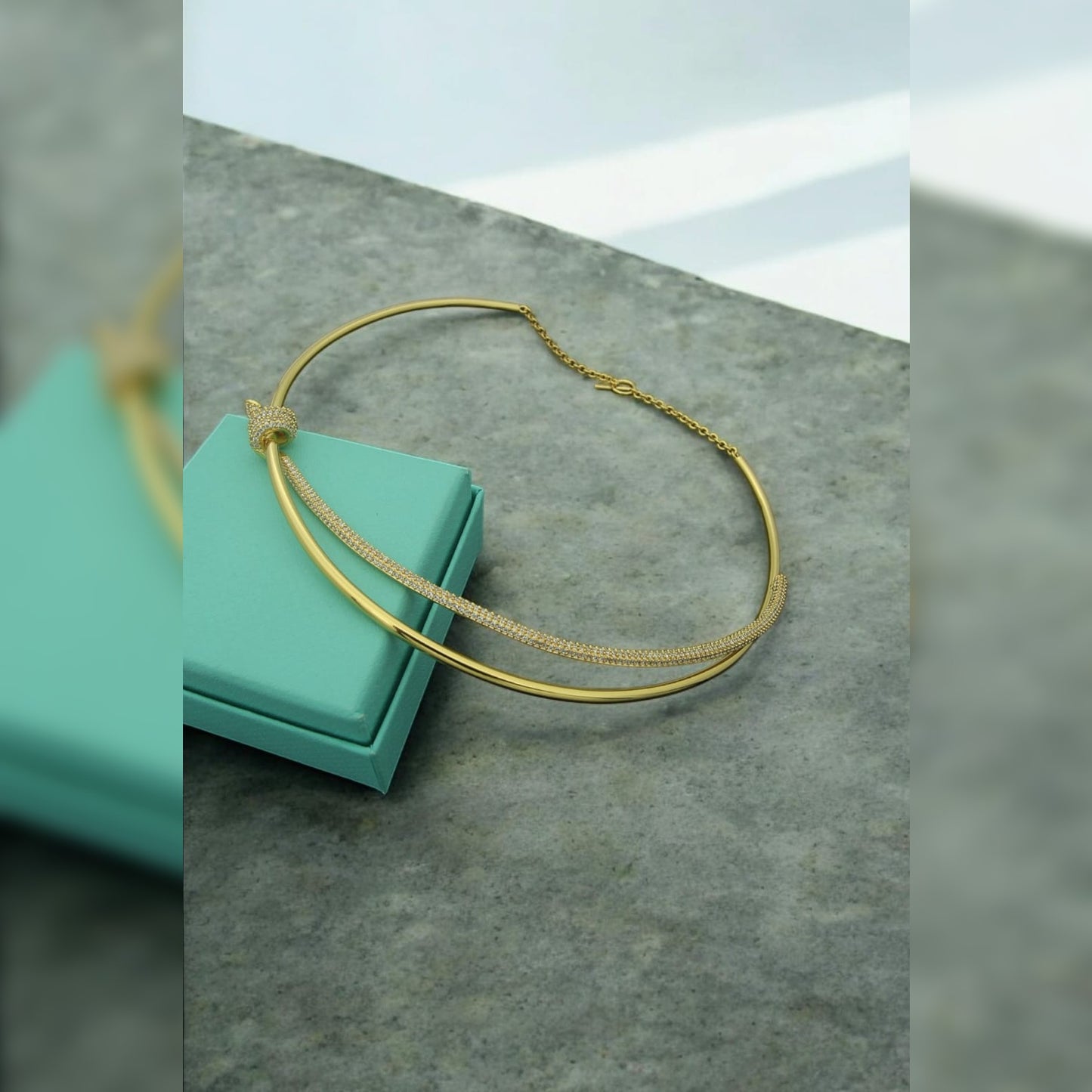 Glamour Knot Necklace