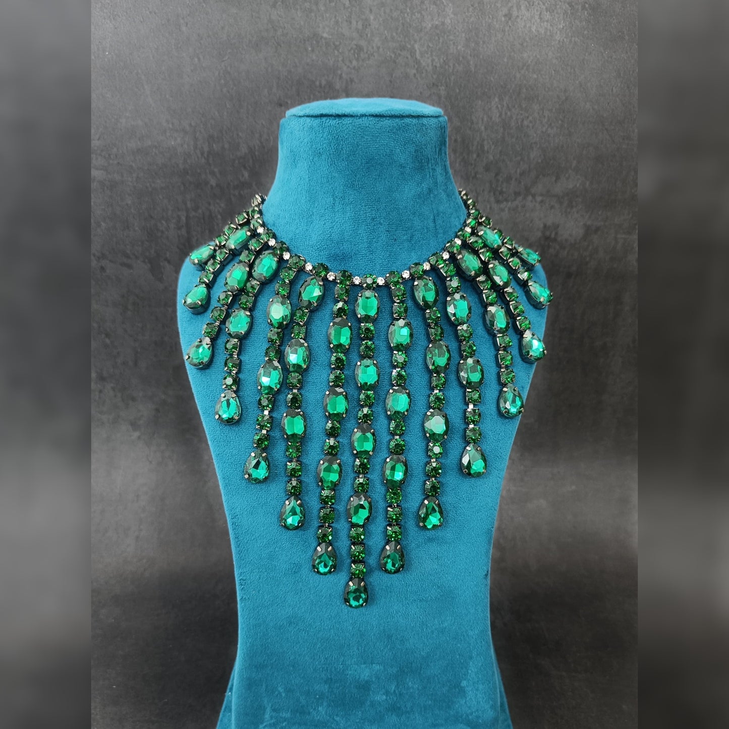 Noor Crystal Necklace
