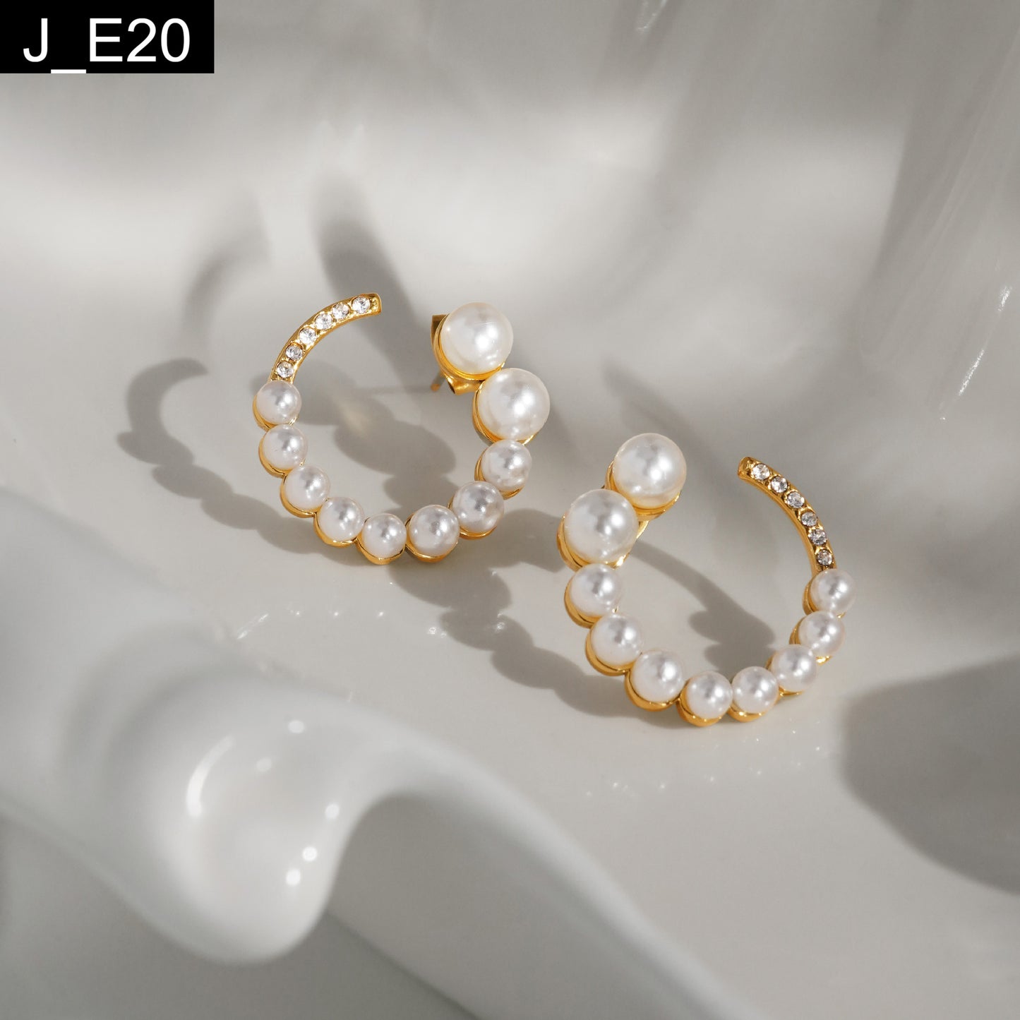 Luminous Pearl Stud