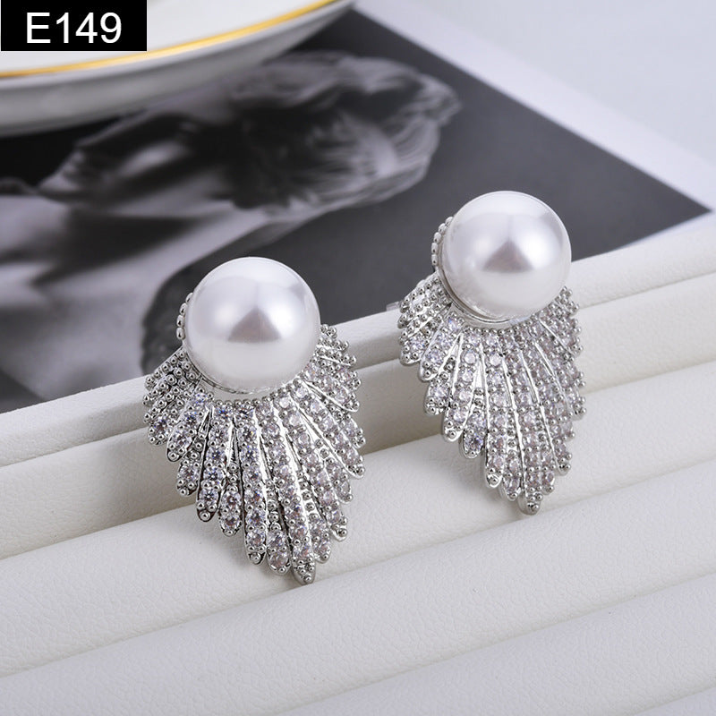 Pearl Crystal Leaf Earring - E149