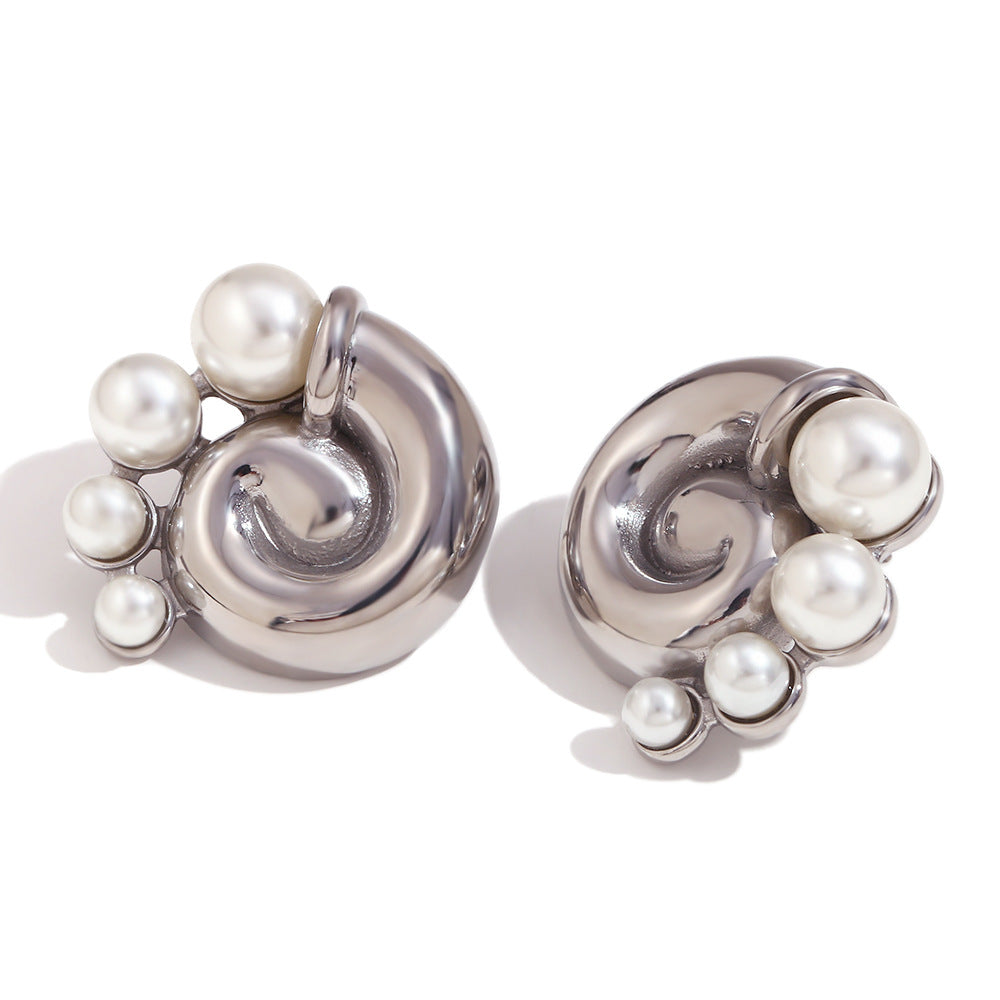 Nautilus Pearl Stud