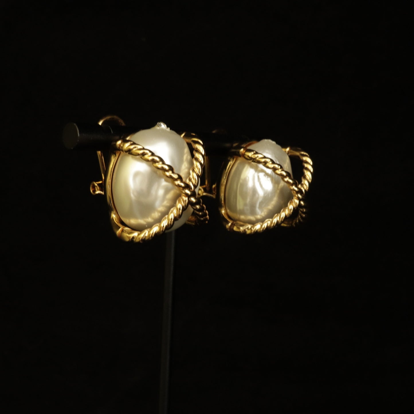 Crux Pearl Stud Earring