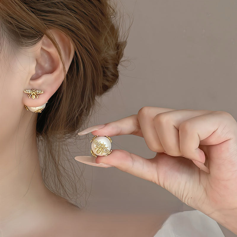 Pearlbee Stud Earring