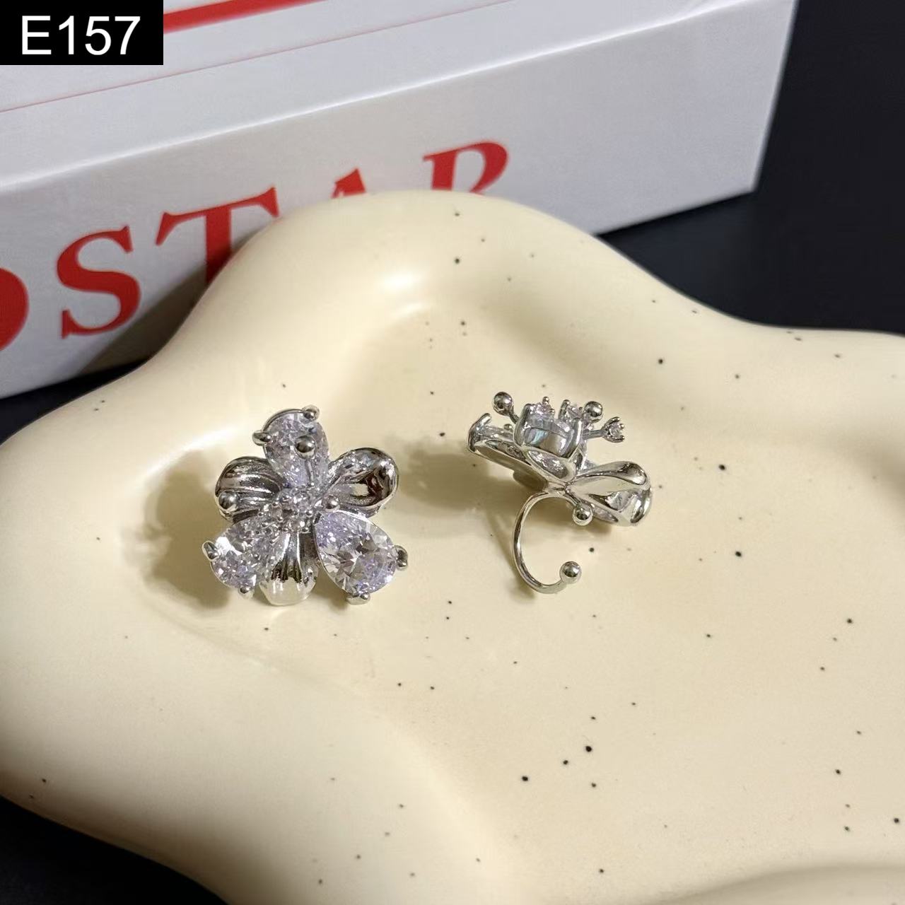 Crystal Flower Earcuff - E157