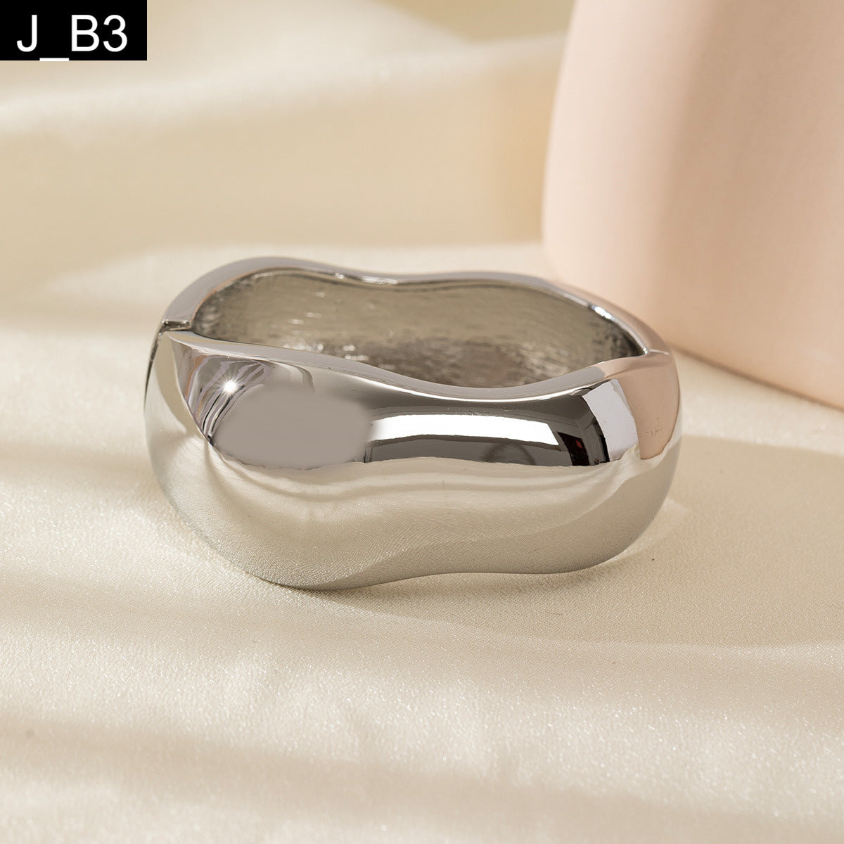 Mercury Ripple Bracelet Stack