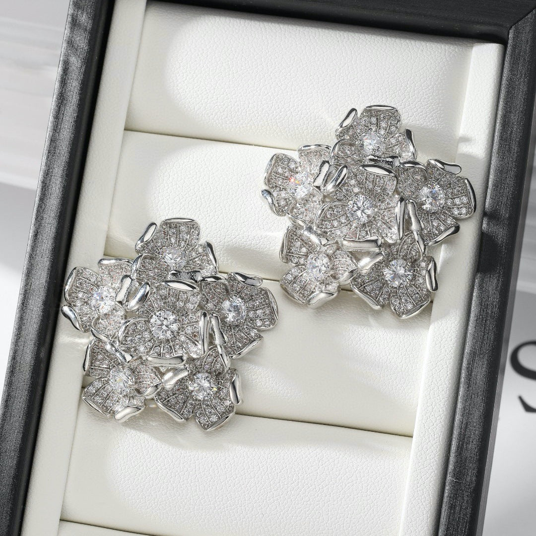 Winter Rose Earring