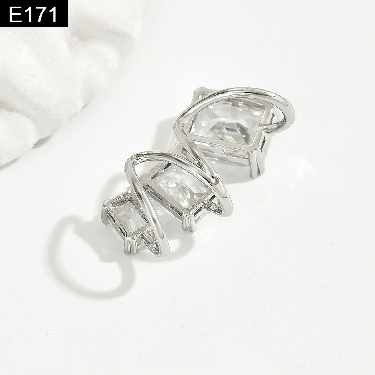 Ice Block Earcuff - 171