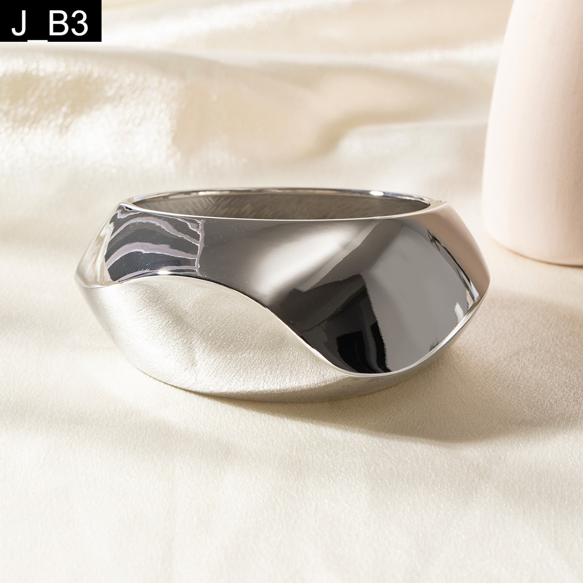 Mercury Ripple Bracelet Stack