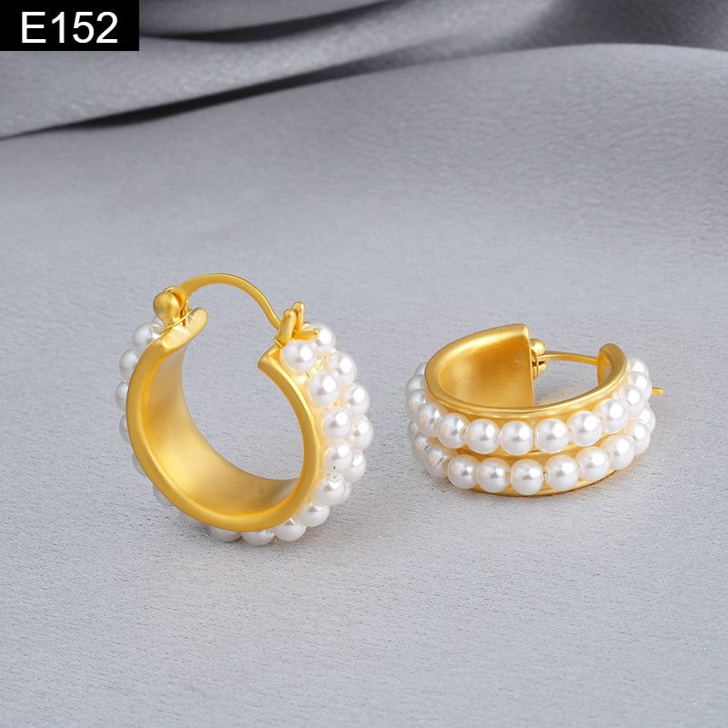 Mini Pearl Huggie Earring - E152