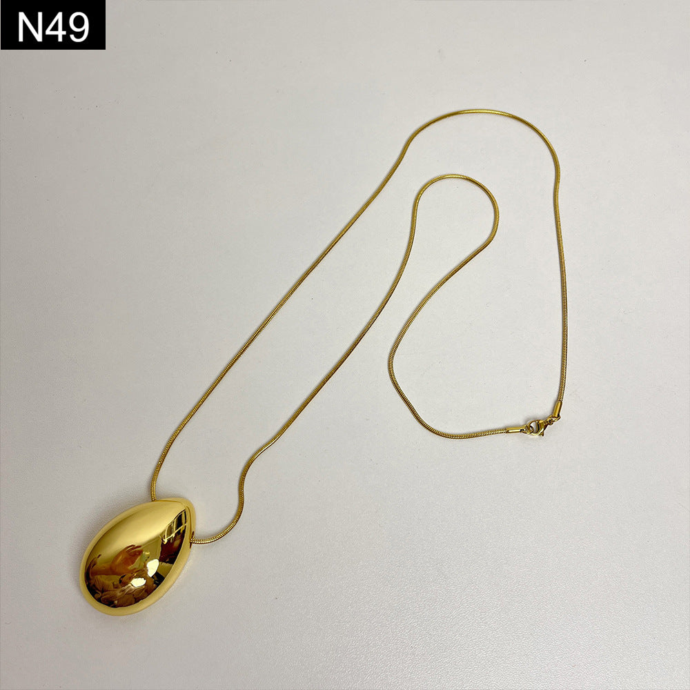 Golden Solitaire Necklace - N49
