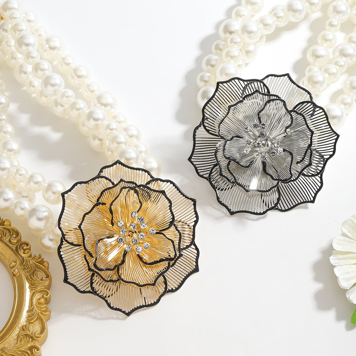 Whispering Petals Set