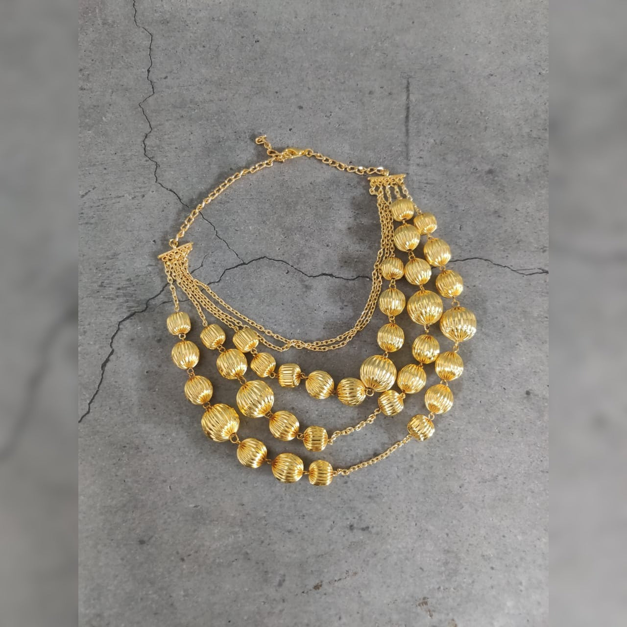 Orbis Glamour Heavy Graduated Bead Choker Necklace