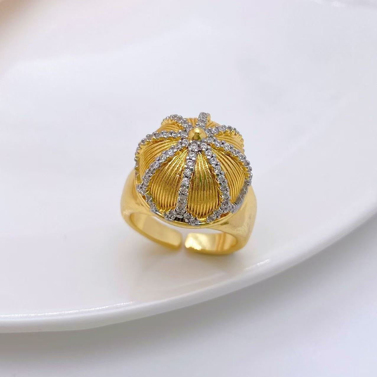 Royal Dome Ring
