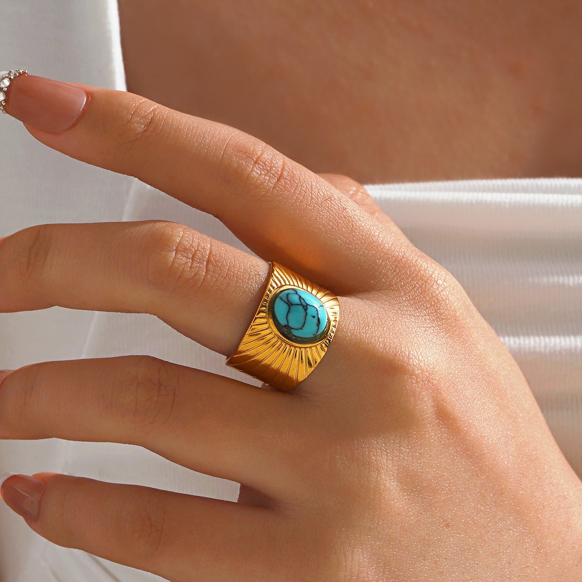 Sahara Sovereign Rings