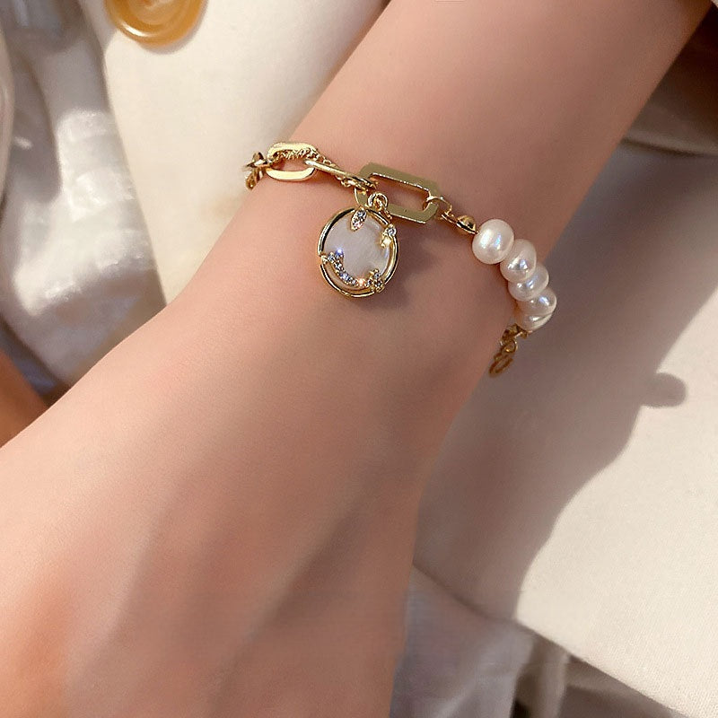 Smiling Pearl Bracelet
