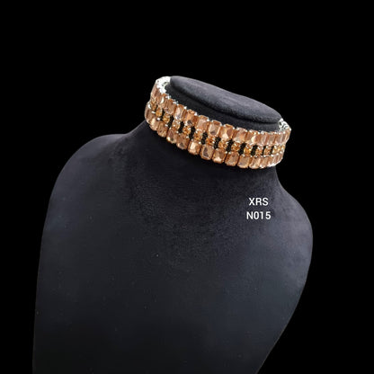 Ava Choker