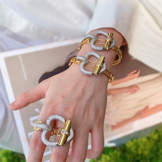 Buckle and Bar Set