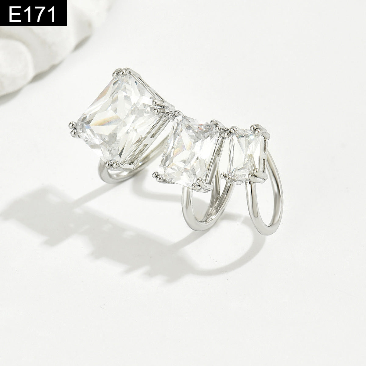 Ice Block Earcuff - 171