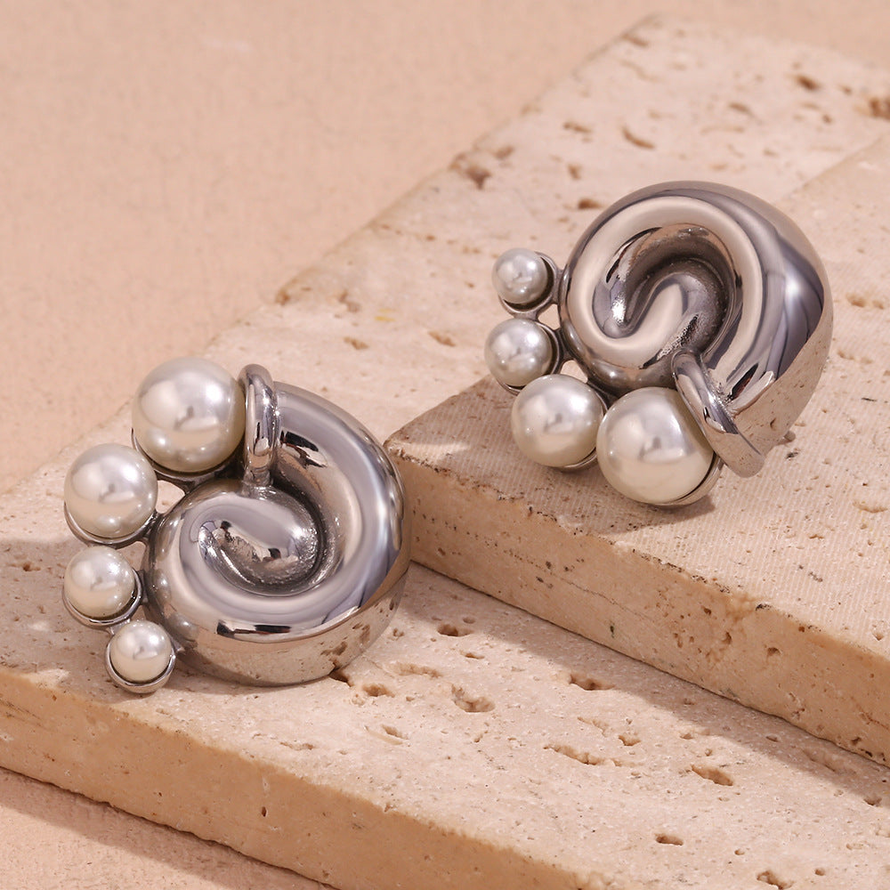 Nautilus Pearl Stud