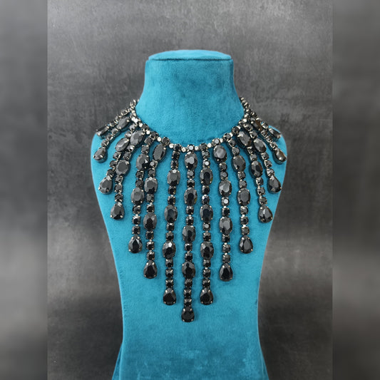 Noor Crystal Necklace