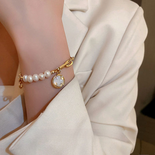 Smiling Pearl Bracelet