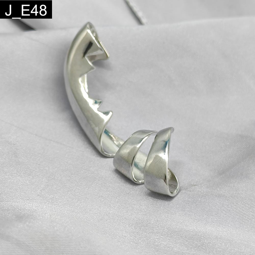 Cyber Claw Earcuff