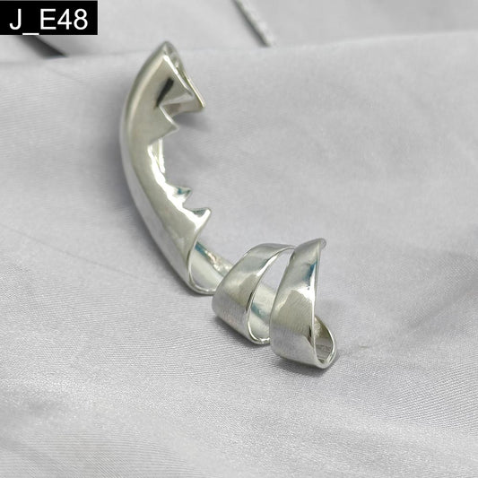Cyber Claw Earcuff