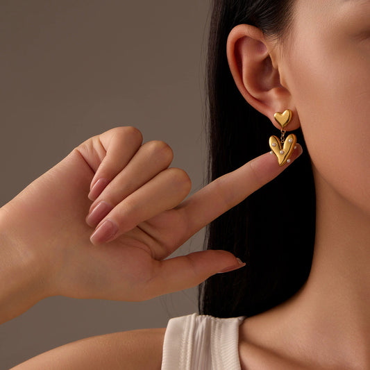 Petit Coeur Studs