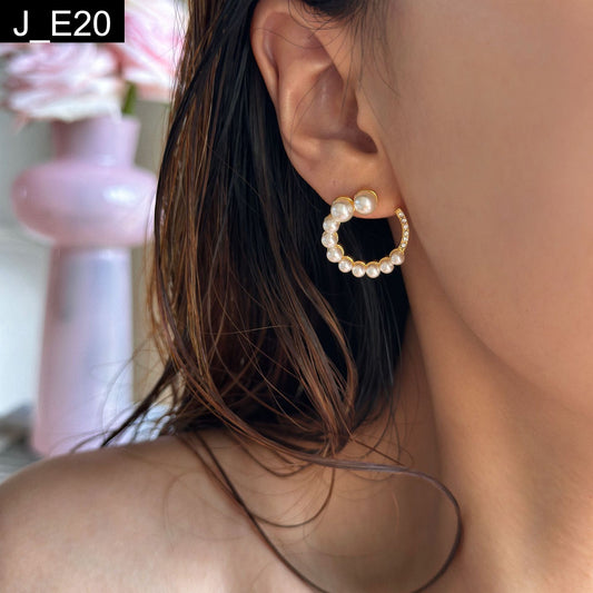 Luminous Pearl Stud
