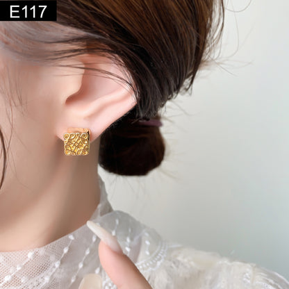 Cubic Stud Earring - E117