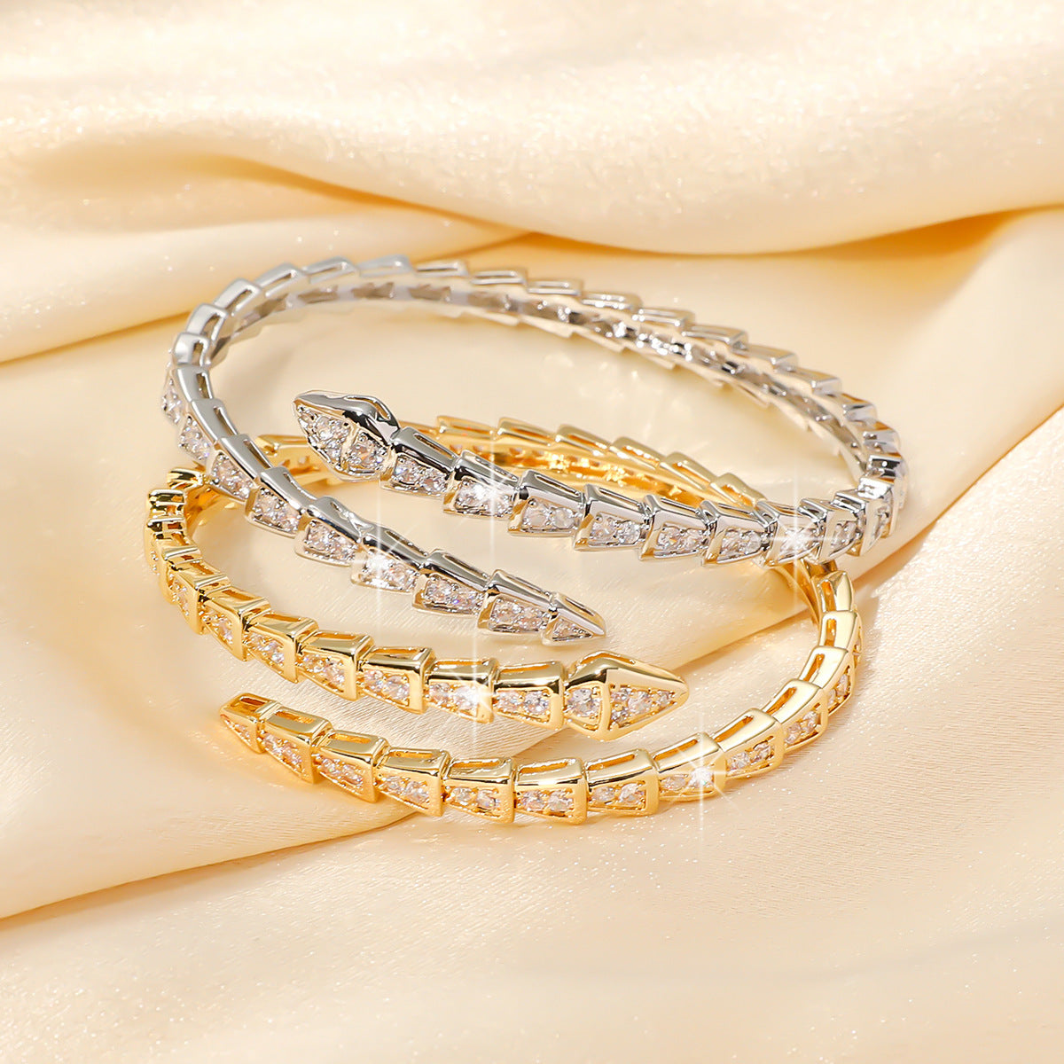 Serpentia Gem Handcuff