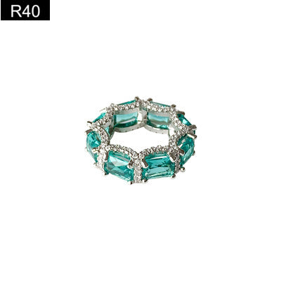 Vogue Edge Rings - R40