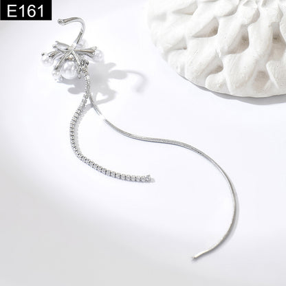 Pearl Frost Earcuff - E161