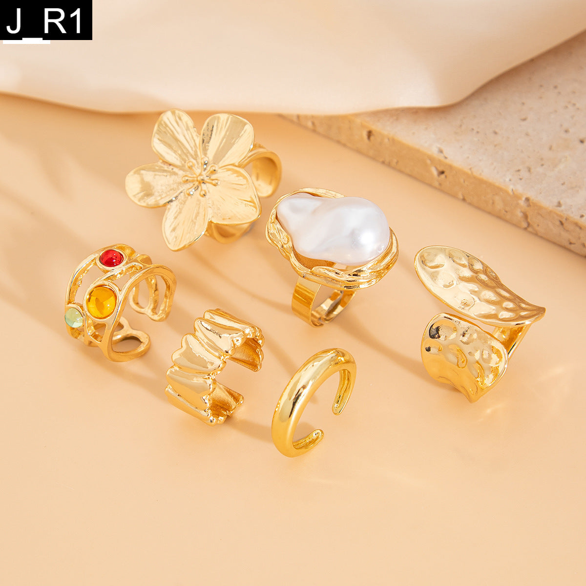 Echo of Gold Rings