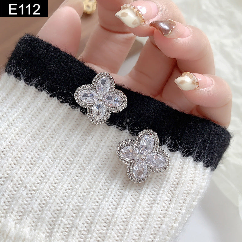 Floral Stud Earring - E112