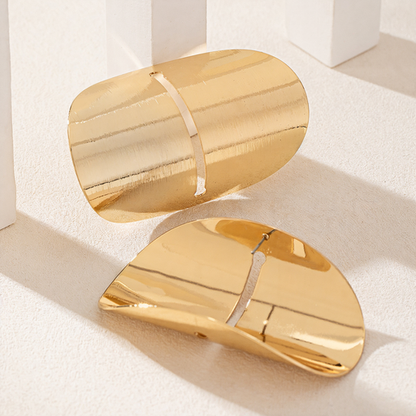 Iris Arch Earring