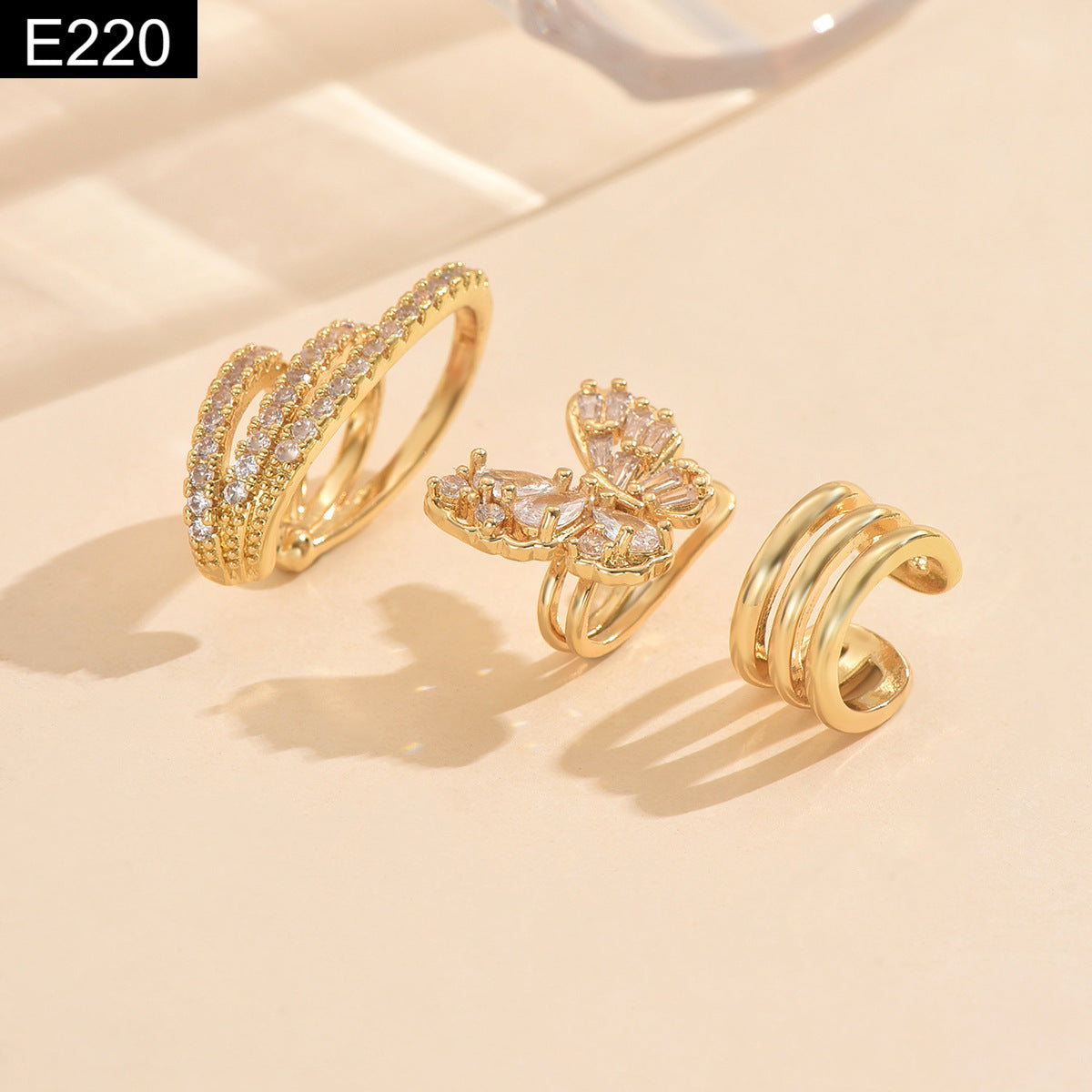 Visenya Earcuff - E220