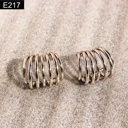 Torsion Huggie Earring - E217