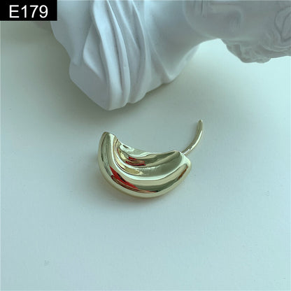 Cleopatra Earcuff - E179