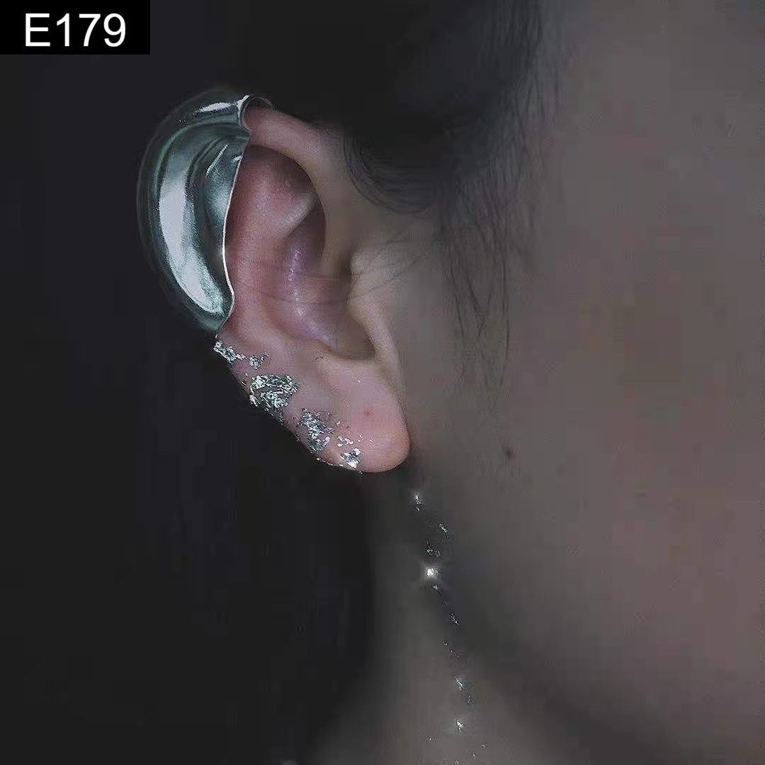 Cleopatra Earcuff - E179