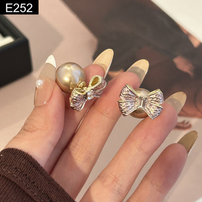 Dainty Knot Pearl Earring - E252