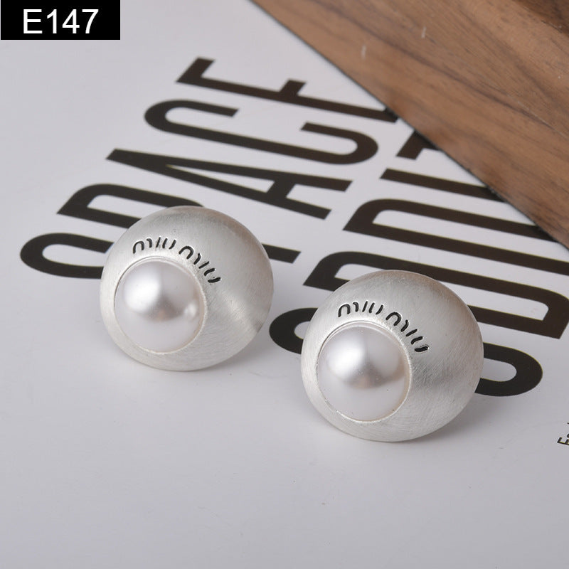Matte Dome Earring - E147