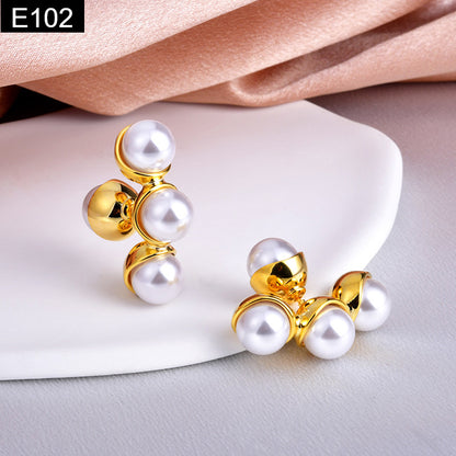 Triple Pearl Earring - E102