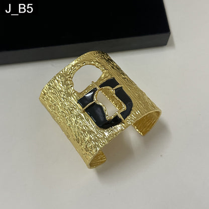 Sculpted Icon Handcuff