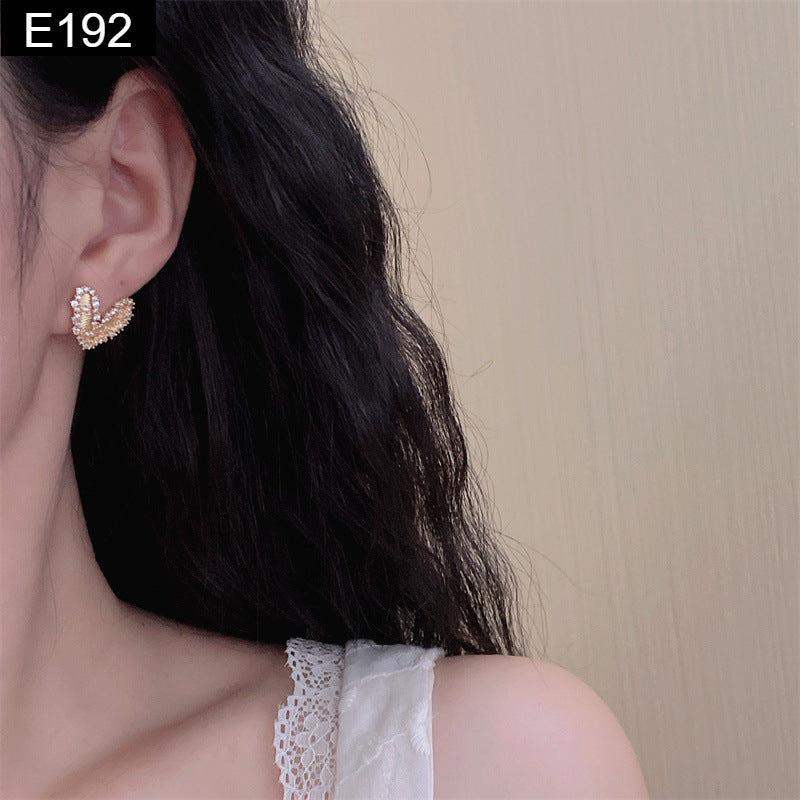 Love Light Stud Earring - E192