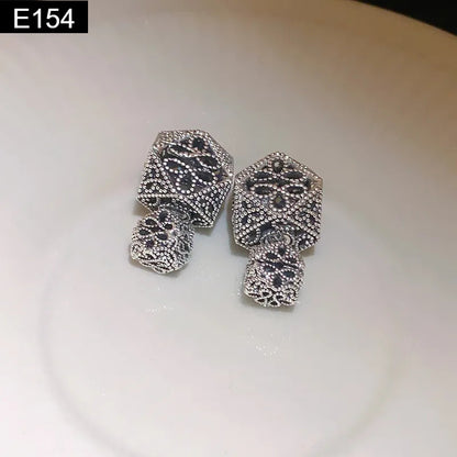 Gothic Abstract Earring - E154