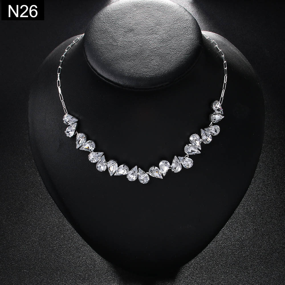 Dewdrop Arc Necklace